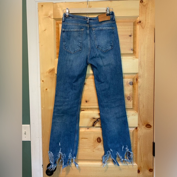 Zara jeans with floral embroidery - Picture 7 of 7